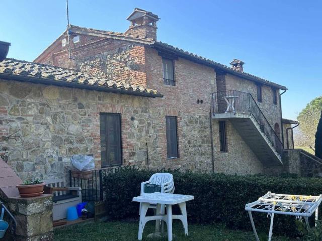 Appartamento in vendita a Paciano PG