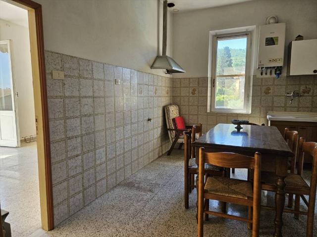 Appartamento in vendita a Paciano PG