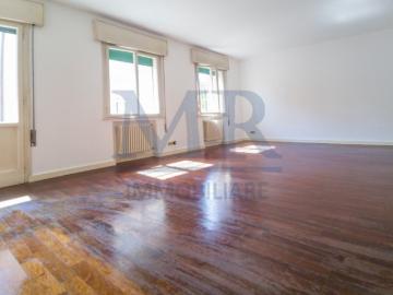 Appartamento in vendita a Padova via Duca degli Abruzzi 20, Città Giardino