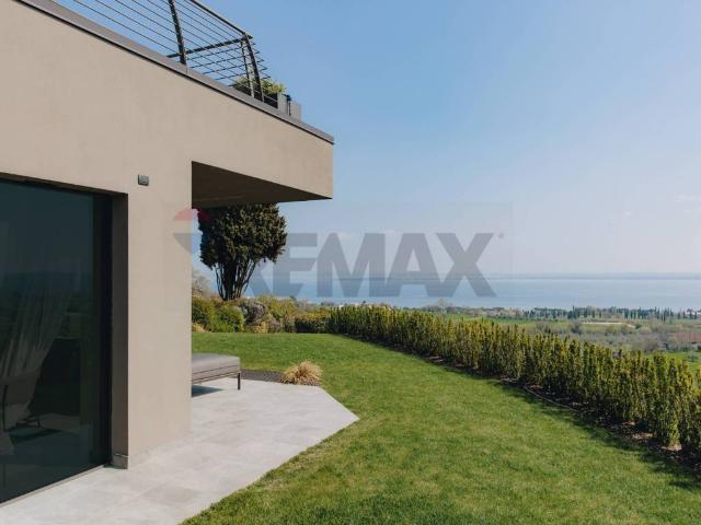 Appartamento in vendita a Padenghe sul Garda BS