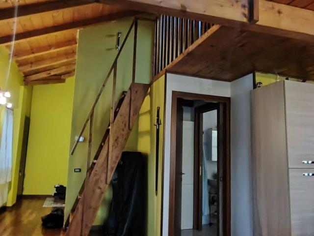 Appartamento in vendita a Paderno d'Adda LC