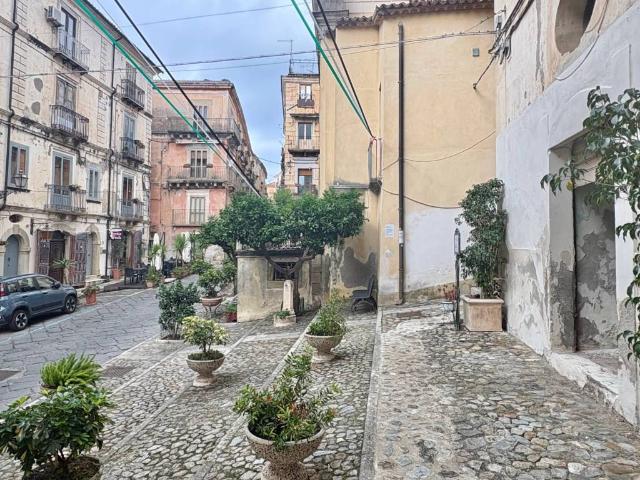 Appartamento in vendita a Paola CS