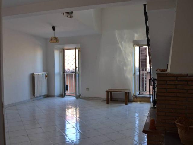 Appartamento in vendita a Palombara Sabina RM