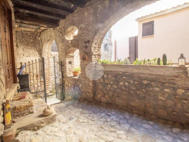Appartamento in vendita a Palombara Sabina RM