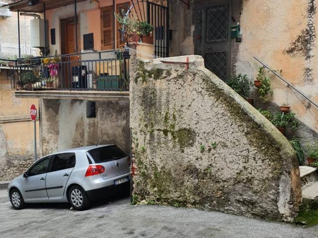 Appartamento in vendita a Palombara Sabina RM