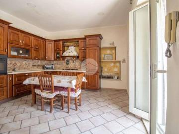 Appartamento in vendita a Palombara Sabina RM