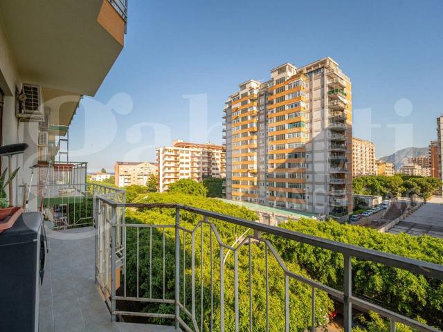 Appartamento in vendita a Palermo