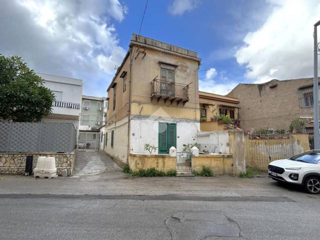 Appartamento in vendita a Palermo