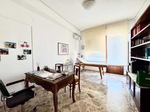 Appartamento in vendita a Palermo, Notarbartolo