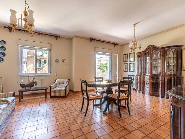Appartamento in vendita a Palermo PA