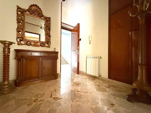 Appartamento in vendita a Palermo PA