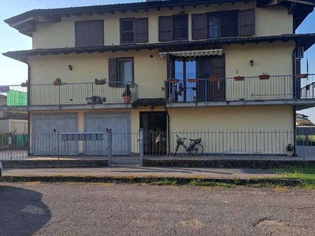 Appartamento in vendita a Pandino CR