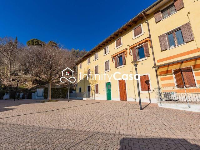 Appartamento in vendita a Pastrengo VR