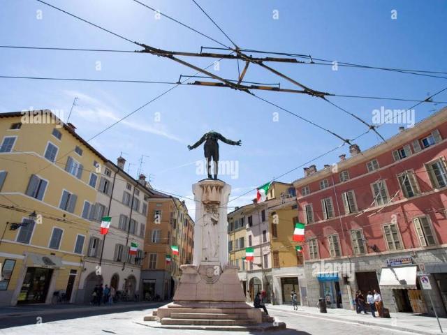 Appartamento in vendita a Parma, Oltretorrente