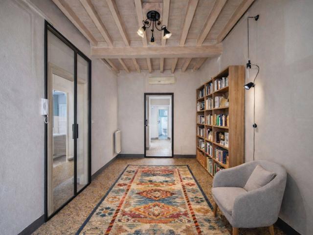 Appartamento in vendita a Parma, Centro storico