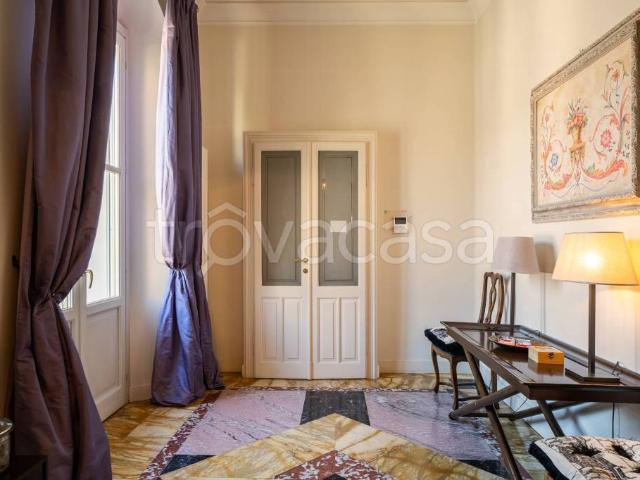 Appartamento in vendita a Parma, Centro Storico