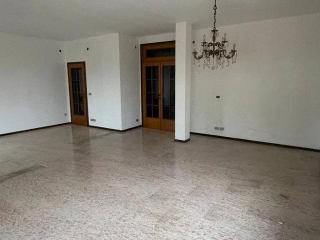Appartamento in vendita a Parma PR