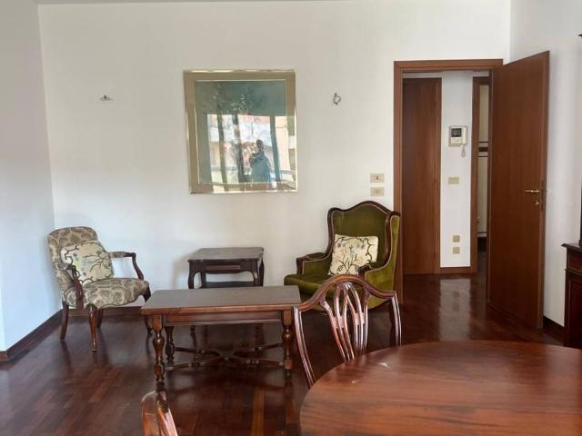 Appartamento in vendita a Parma PR