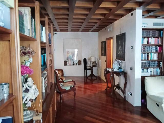 Appartamento in vendita a Parma PR