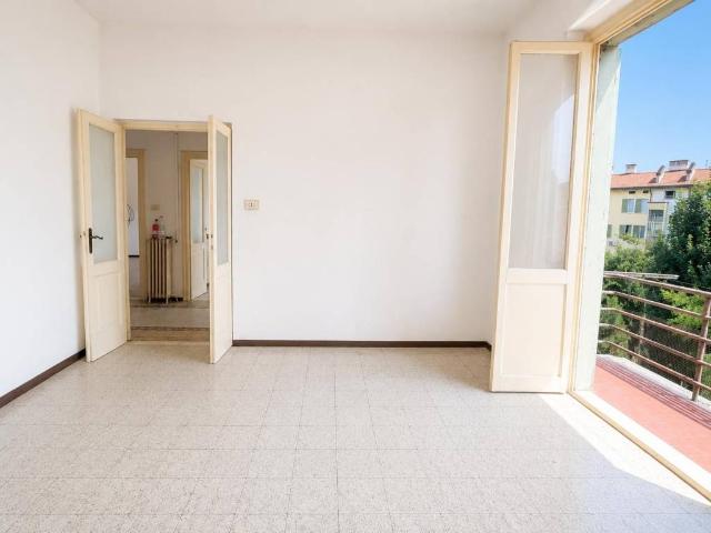 Appartamento in vendita a Parma PR