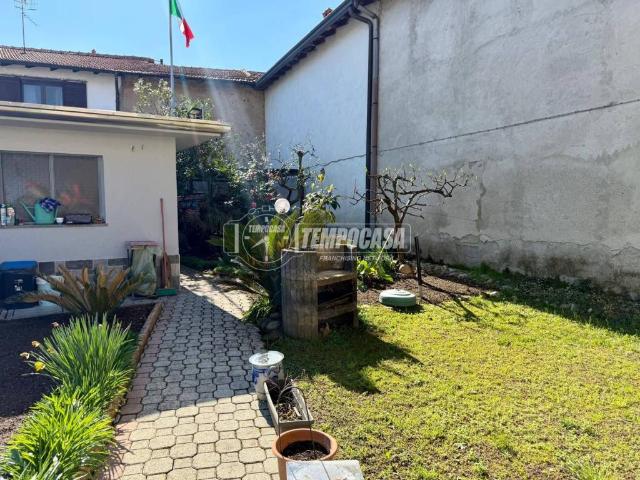 Appartamento in vendita a Parabiago MI