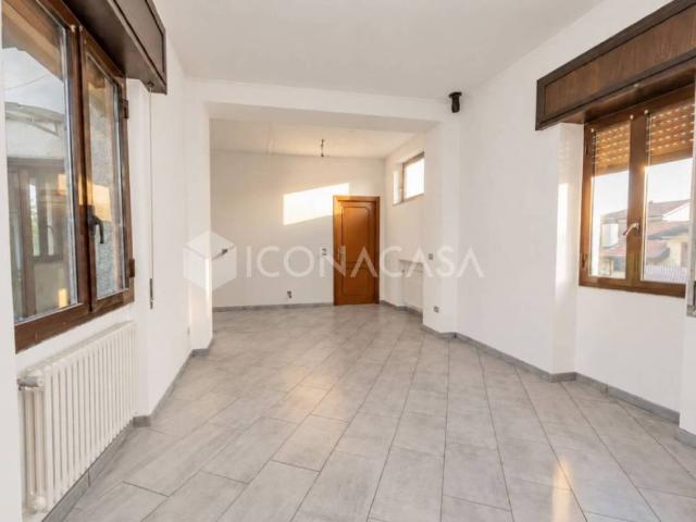 Appartamento in vendita a Parabiago MI