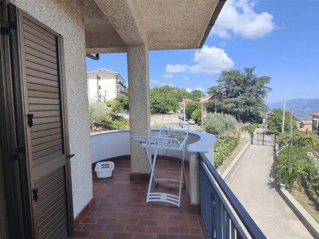 Appartamento in vendita a Paterno Calabro CS