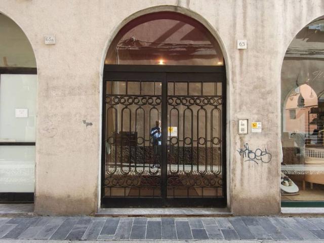 Appartamento in vendita a Pavia PV
