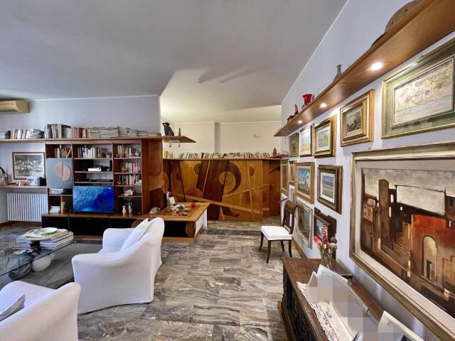 Appartamento in vendita a Pavia PV
