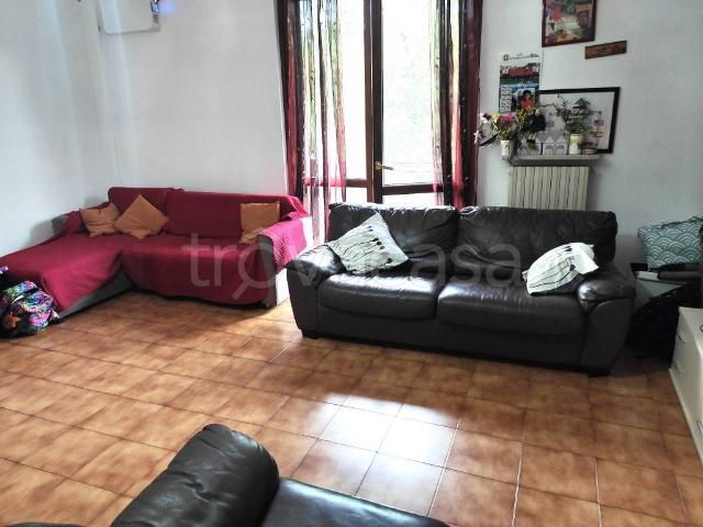 Appartamento in vendita a Pavia via Alcide De Gasperi, Vallone