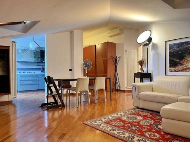 Appartamento in vendita a Pavia