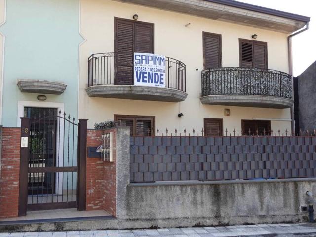 Appartamento in vendita a Pedara CT