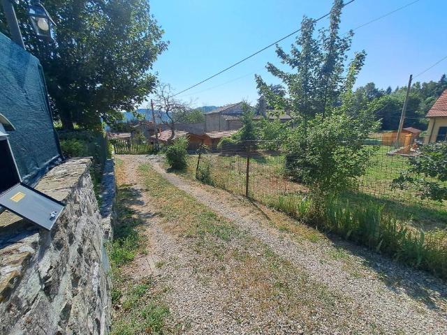 Appartamento in vendita a Pelago FI