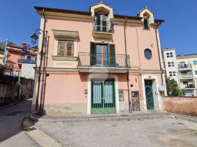 Appartamento in vendita a Pellezzano SA