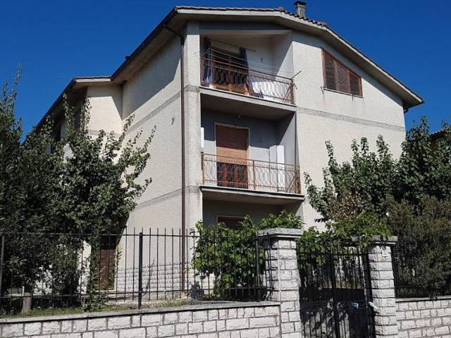 Appartamento in vendita a Penna in Teverina TR