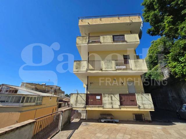 Appartamento in vendita a Pentone CZ