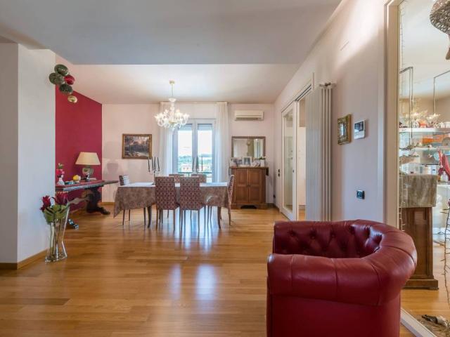 Appartamento in vendita a Pesaro PU