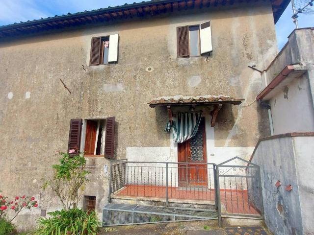 Appartamento in vendita a Pescaglia LU
