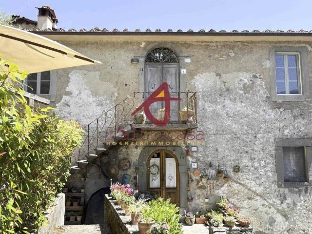 Appartamento in vendita a Pescaglia LU