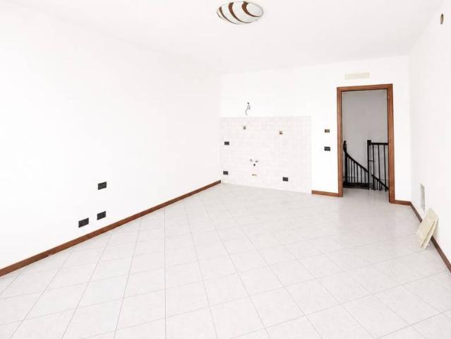 Appartamento in vendita a Pescarolo ed Uniti CR