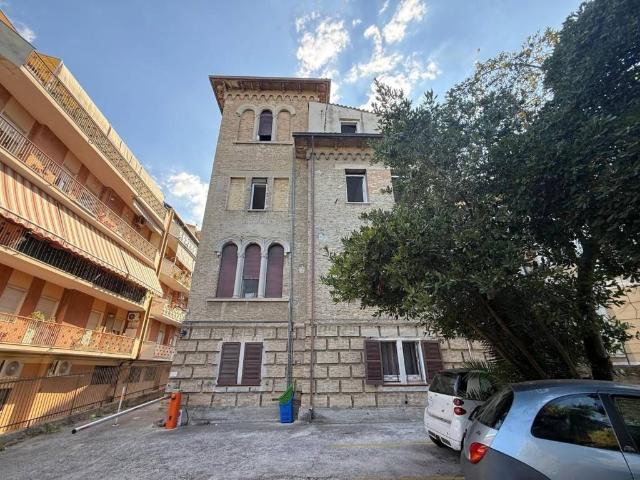 Appartamento in vendita a Pescara PE