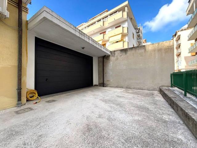 Appartamento in vendita a Pescara PE