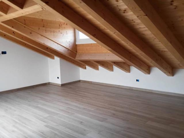Appartamento in vendita a Peschiera del Garda VR