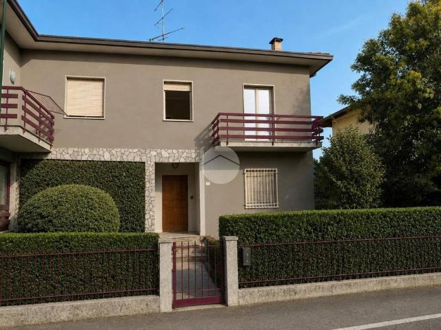 Appartamento in vendita a Peschiera del Garda VR