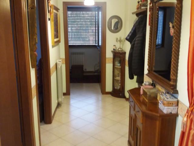 APPARTAMENTO in VENDITA a PESCIA di 5 vani