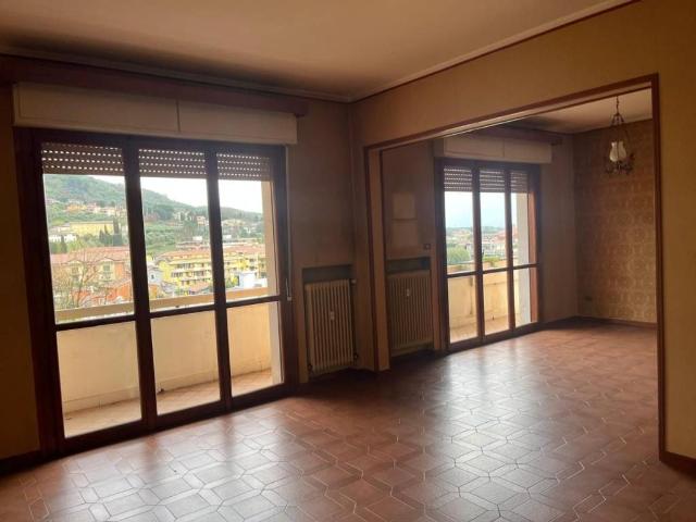 Appartamento in vendita a Pescia PT