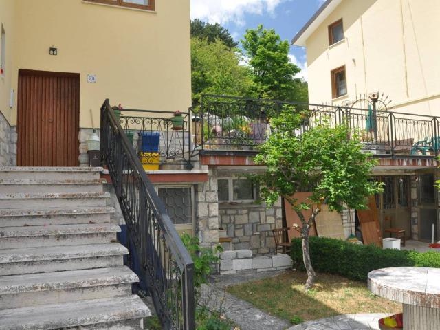 Appartamento in vendita a Pescocostanzo AQ
