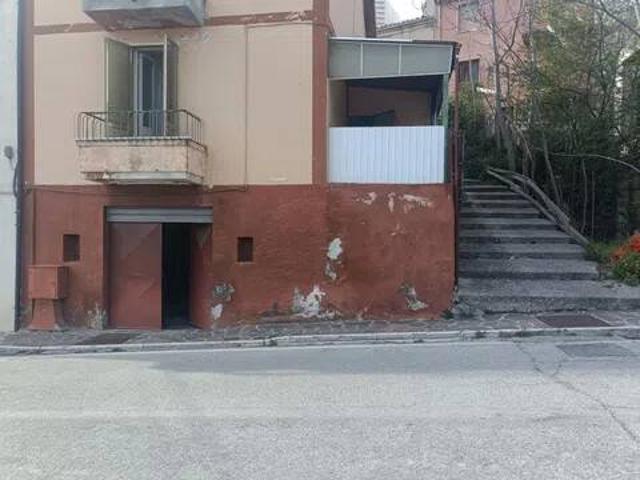 Appartamento in vendita a Pescosansonesco PE