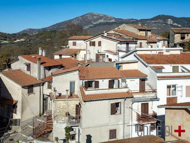 Appartamento in vendita a Pescorocchiano RI