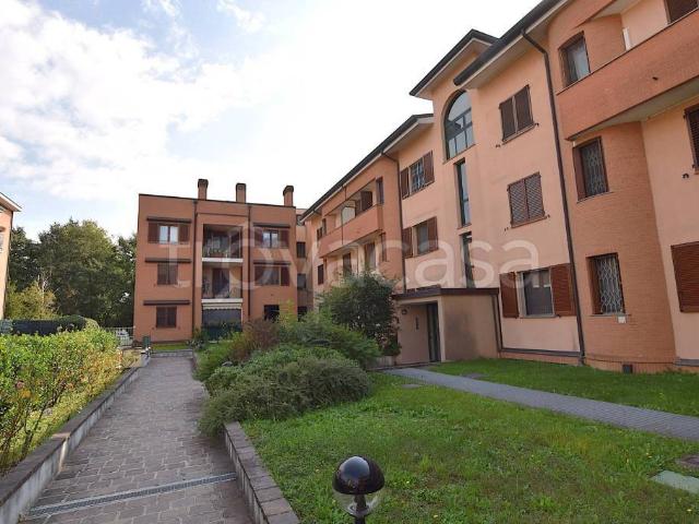 Appartamento in vendita a Pessano, Pessano con Bornago